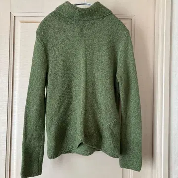 CHRISTIAN AUJARD 올리브 그린 터틀넥 니트