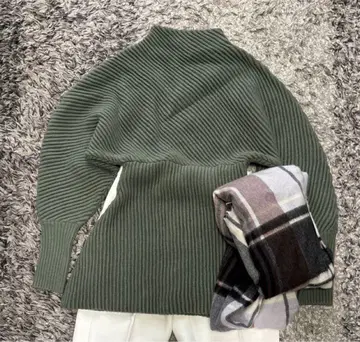 새상품급 STUNNING LURE 스터링 루어 보틀넥 니트 니트