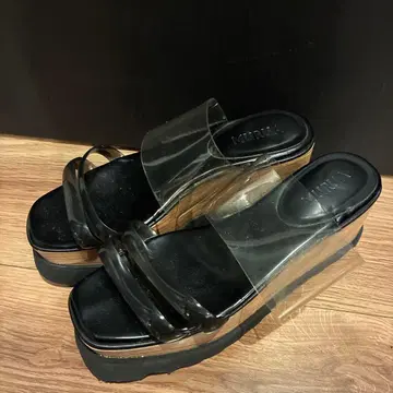 MURUA 플랫폼 샌들 투명/블랙