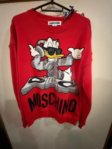 H&M x Moschino 디즈니 캐릭터 프린트 맨투맨