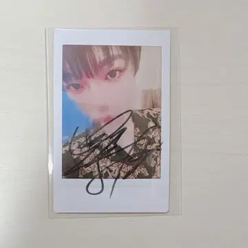 초학생 친필 사인 폴라로이드 가수