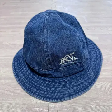 백 채널 데님 버킷햇 자수 로고