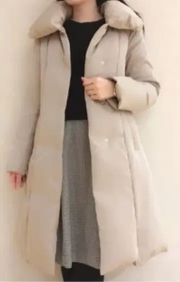 엠프리미어 튤 베이지 다운 코트