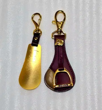 소메스 안장 등자형 키링