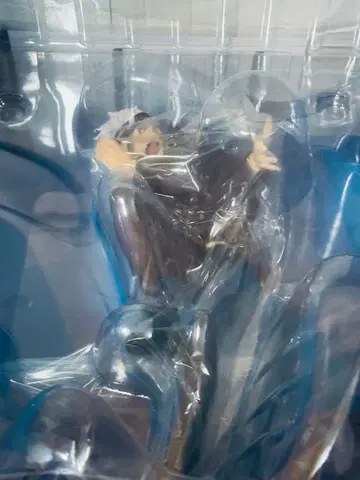 주술회전 고죠 사토루 피규어 1/7 스케일 시부야 스크램블 피규어