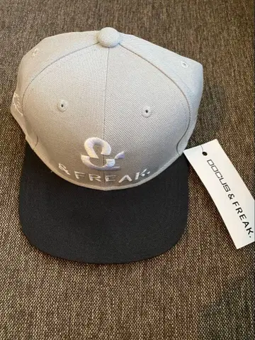 [ 미사용 새상품 ] DOCUS & FREAK. 캡