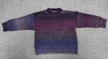 그라데이션 니트 스웨터 (긴팔)