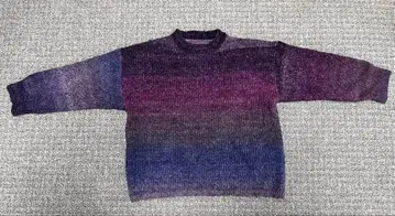 그라데이션 니트 스웨터