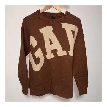GAP 브라운 로고 스웨터