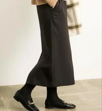 어반 리서치 UR TECH 드로스트 타이트 스커트 블랙 38