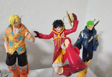 원피스 피규어 루피 상디 조로 박스 있음. 3개 세트