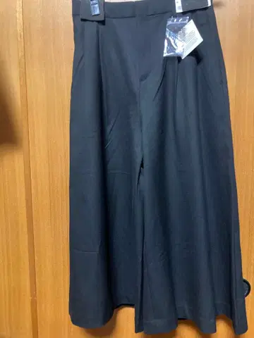 유니클로 C 큐롯 블랙 M 사이즈