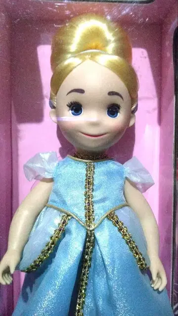 신데렐라 인형 잇츠 어 스몰 월드 피규어 디즈니랜드