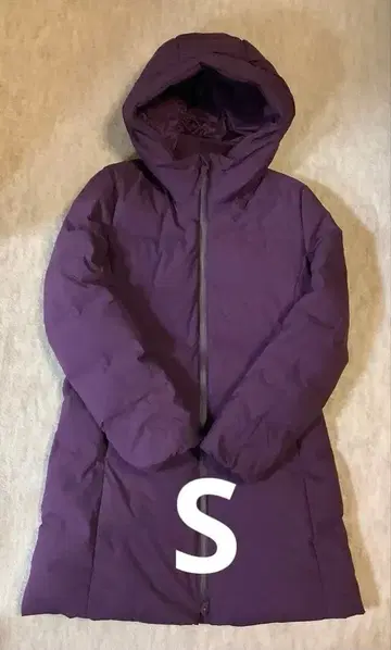유니클로 심리스 다운 숏코트 S 퍼플 키즈용