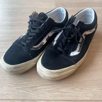 Vans 블랙 스웨이드 스니커즈