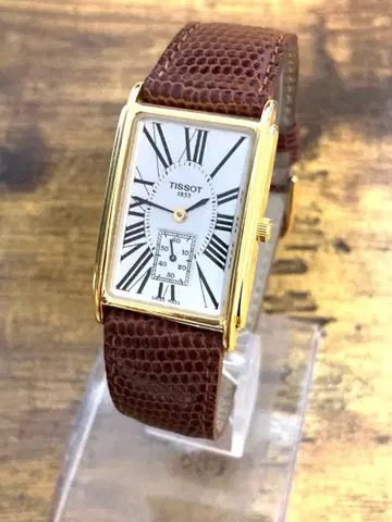 tissot 티쏘 스퀘어 스몰 세컨드 골드 컬러 작동품 a282k
