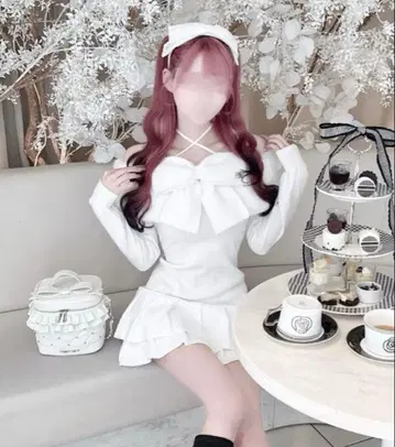 HONEY MEW 빅 리본 크로스 오프숄더 원피스 화이트 프리 사이즈