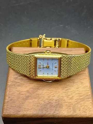 Orient 골드 메쉬밴딩 쿼츠 손목시계