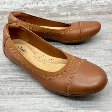 623 [새상품급] Clarks 플랫 펌프스 가죽 브라운 23.5cm