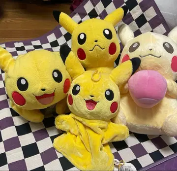 피카츄 봉제 인형 묶음 판매