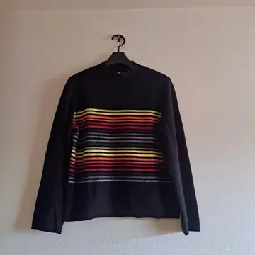 새상품급 캐시미어 스웨터 블랙 S~M 캐시미어 100% 부드러운 스웨터