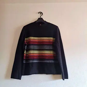 새상품급 캐시미어 스웨터 블랙 S~M 캐시미어 100% 부드러운 스웨터