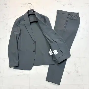 새상품급 유나이티드 도쿄 수트 셋업 워셔블 그레이 S