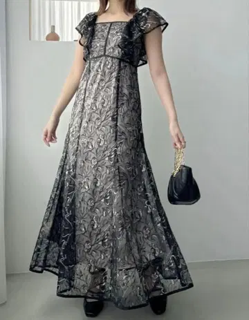 dazzlin 튤 자수 머메이드 드레스 블랙