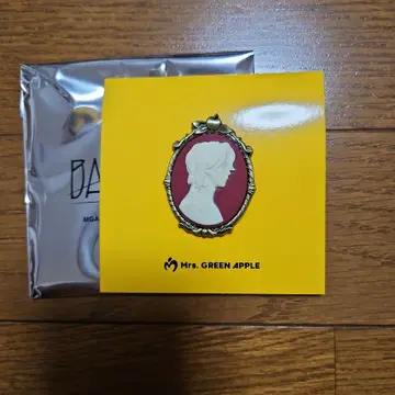Mrs. GREEN APPLE 실루엣 핀 배지