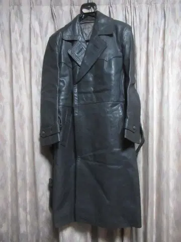 가죽 트렌치코트