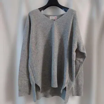 저널 스탠다드 캐시미어 100% V넥 니트 그레이