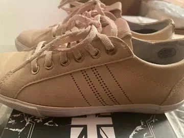 12/13까지 [새상품급 중고] Admiral 베이지 스니커즈 23cm