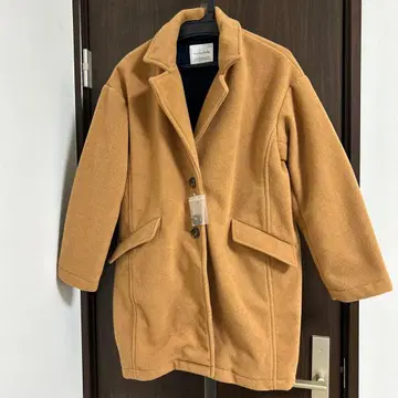 미사용 새상품 아우터 L 코트 베이지 카멜 심플 겉옷 따뜻한 겨울