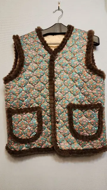 하르모니 조끼 꽃무늬 퀼팅 베스트