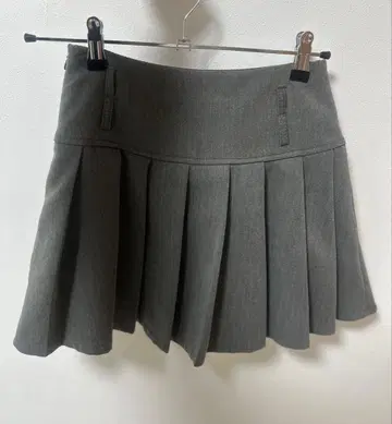 그레이 플리츠 미니 스커트