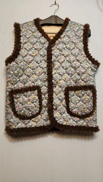 하르모니 조끼 꽃무늬 퀼팅 베스트