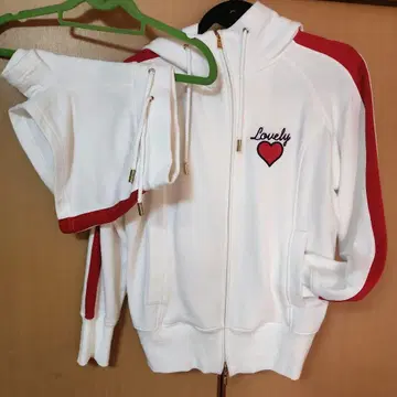 rady Lovely 하트 자수 셋업