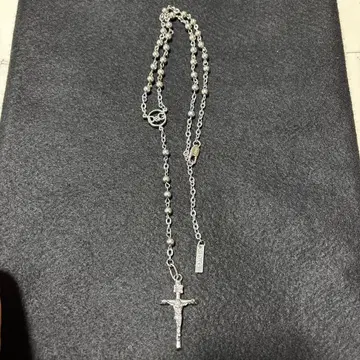 돌체앤가바나 로사리오 목걸이