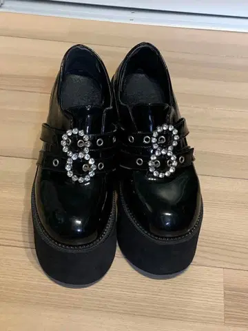 BUBBLES 더블 버클 통굽 신발