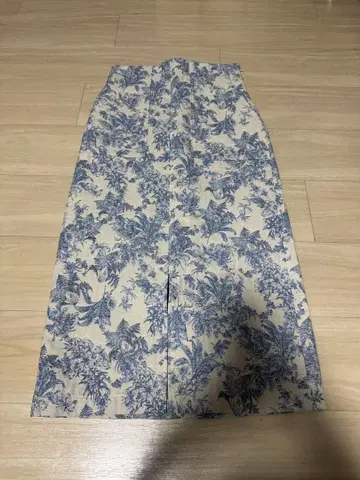 로페 [DEVEAUX] 자카드 포켓 부착 타이트 스커트 38