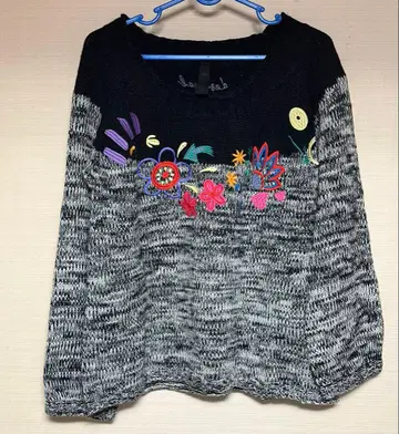 이번 주말 한정 가격! Desigual 스웨터