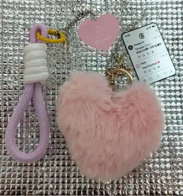 NiziU 하트형 키링 카라비너 핑크 스레드