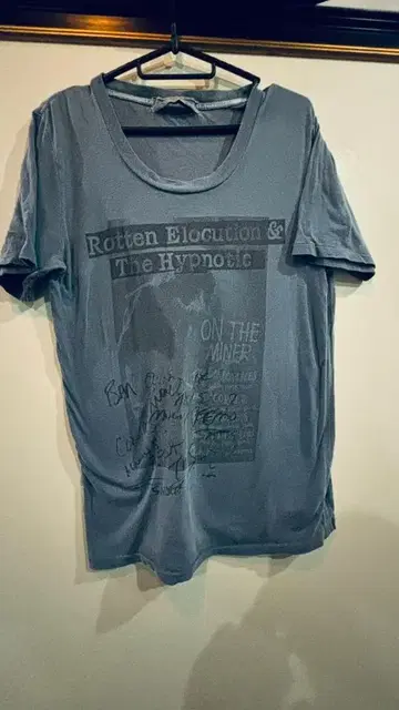 nano universe 프린트 디자인 빈티지풍 T셔츠