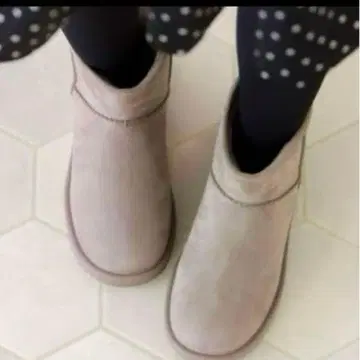 menue 레인 어그 부츠 시착만 한 상품