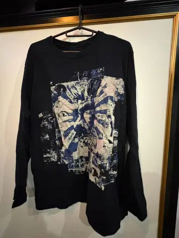 S'YTE 콜라주 프린트 긴팔 티셔츠