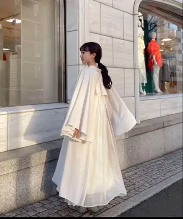 muguet 백 플리츠 엔젤 트렌치 코트 택 포함