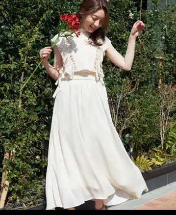 noela 프릴 베스트 세트 원피스 가격 인하