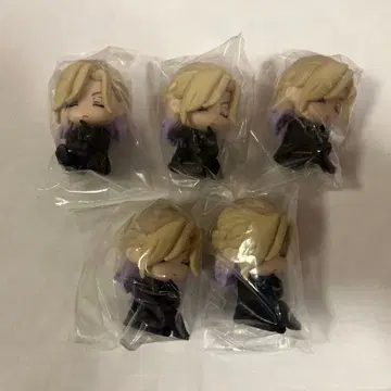 트위스테 어깨 쿵 Fig. Vol.4 빌 셰인하이트 폼피오레 기숙사