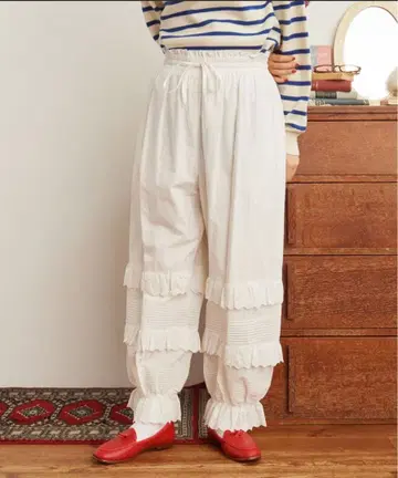 CHILD WOMAN 브로드 레이스 핀턱 프릴 팬츠