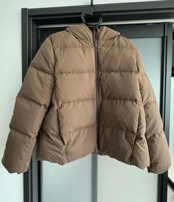 택 포함 새상품 TVC 숏 기장 다운 브라운 L 사이즈